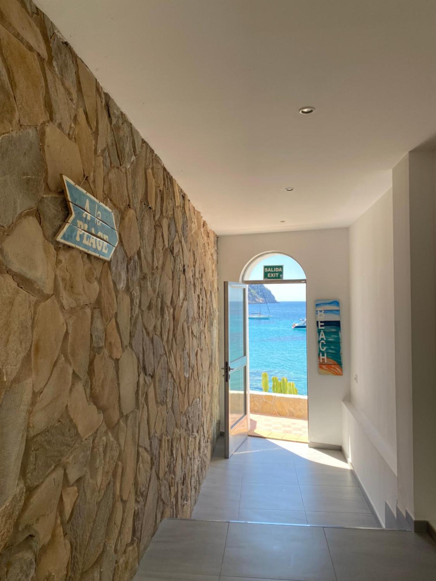 Hostal Dragonera Sant Elm Buitenkant foto